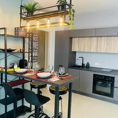 בית נופש Terrazza Mediterranea מרינה די רגוזה